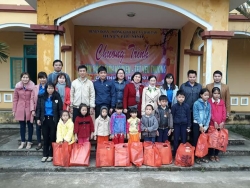 Chương trình Khăn hồng tình nguyện - Tết yêu thương tại xã Tam Lộc – huyện Phú Ninh