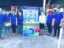Đoàn Thanh Niên Thị trấn Phú Thịnh tiếp tục đẩy mạnh công tác phòng chống dịch bệnh covid-19 trong tình hình mới