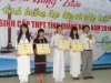 Tăng Thị Bích Hạnh (đứng giữa) đoạt giải nhất cuộc thi hùng biện “Câu chuyện tình huống đạo đức và pháp luật” do Sở GD-ĐT - Tỉnh đoàn Quảng Nam tổ chức.