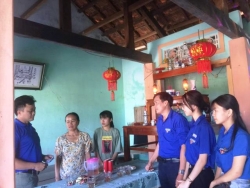 Huyện đoàn Phú Ninh tổ chức chương trình tình nguyện "Hoa phượng đỏ" năm 2021