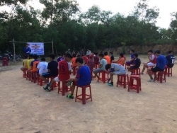 Đoàn xã Tam Vinh tổ chức lễ khai giảng lớp tập huấn bóng đá cho TTN dịp hè năm 2018.