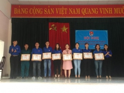 Đoàn xã Tam Đàn tổ chức ra quân dọn vệ sinh Nghĩa trang Liệt sĩ và Tổng kết công tác Đoàn năm 2018