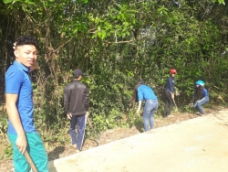 Huyện đoàn Phú Ninh phối hợp với Đoàn xã Tam Lộc tổ chức làm điểm ra quân hưởng ứng “Ngày thứ Bảy tình nguyện, Biến chân rác thành bồn hoa”  dọn vệ sinh môi trường góp phần tạo cảnh quan môi trường xanh-sạch-đẹp