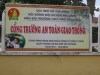 ​Liên đội trường THCS Nguyễn Hiền (Phú Thịnh): Tổ chức gắn biển cổng trường ATGT