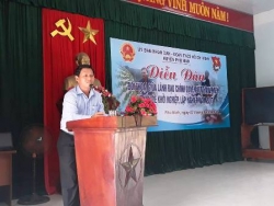 Đ.c Nguyễn Tấn Văn - PCT UBND huyện phát biểu tại Diễn đàn