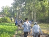 Phú Thịnh: Ra quân tình nguyện làm mặt bằng đường bê tông GTNT