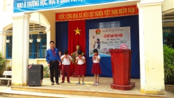 Liên đội Tiểu học Nguyễn Huệ tổ chức Lễ kết nạp Đội viên và Ngày hội Thiếu nhi vui khỏe
