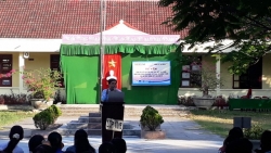Đoàn trường THPT Trần Văn Dư tuyên truyền phòng chống bạo lực học đường