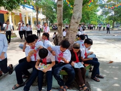 Trường THCS Nguyễn Hiền: cùng trải nghiệm giờ ra chơi với “Thư viện xanh”