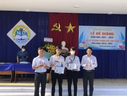 Đoàn Trương THPT Nguyễn Dục Tuyên dương “Học sinh 3 tốt” cấp trường năm học 2021-2022