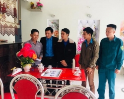 Huyện đoàn Phú Ninh Thăm hỏi gia đình thanh niên gặp tai nạn