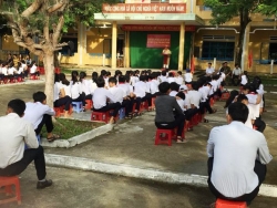 Thị trấn Phú Thịnh phối hợp tổ chức tuyên truyền luật giao thông đường bộ năm 2019
