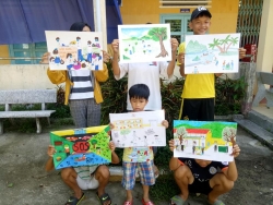 Liên đội trường THCS Nguyễn Văn Trỗi tổ chức cuộc thi vẽ tranh tìm hiểu về biến đổi khí hậu