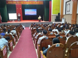 Huyện đoàn Phú Ninh tổ chức tư vấn, hướng nghiệp cho học sinh Khối 12 - Trường THPT Trần Văn Dư