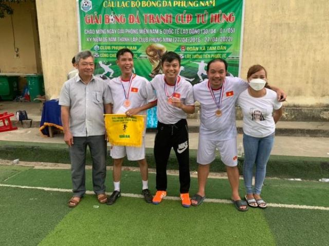 Đoàn xã Tam Dân phối hợp với CLB bóng đá Phụng Nam tổ chức giải bóng đá Tứ Hùng năm 2022.